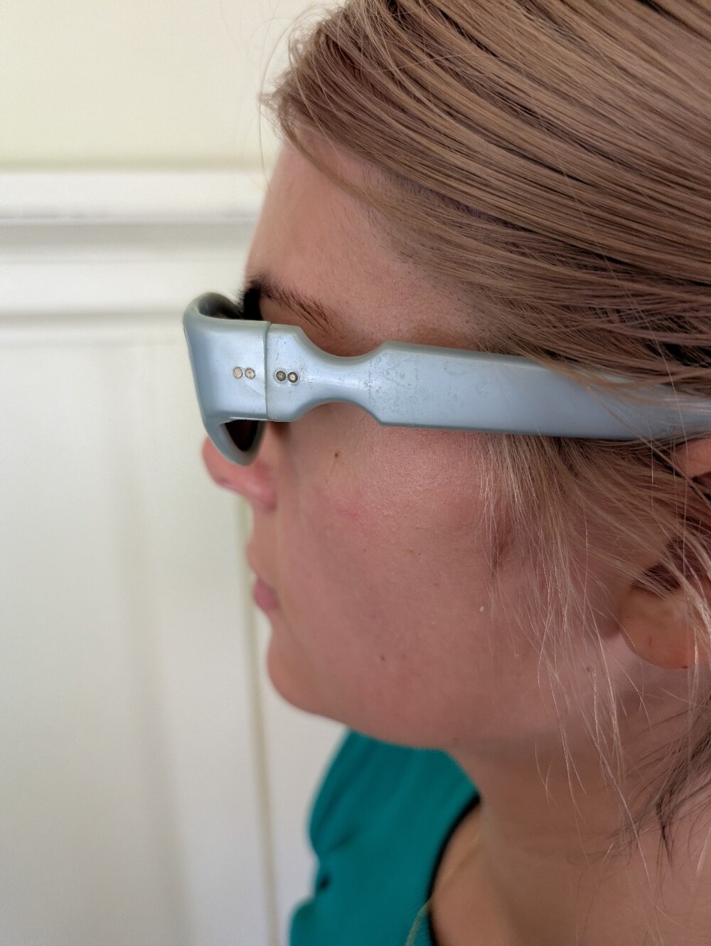 Vintage Sunglasses 1960s Light Mint Blue Oval Plastic Sunglasses Polaroid - Picture 6 of 7